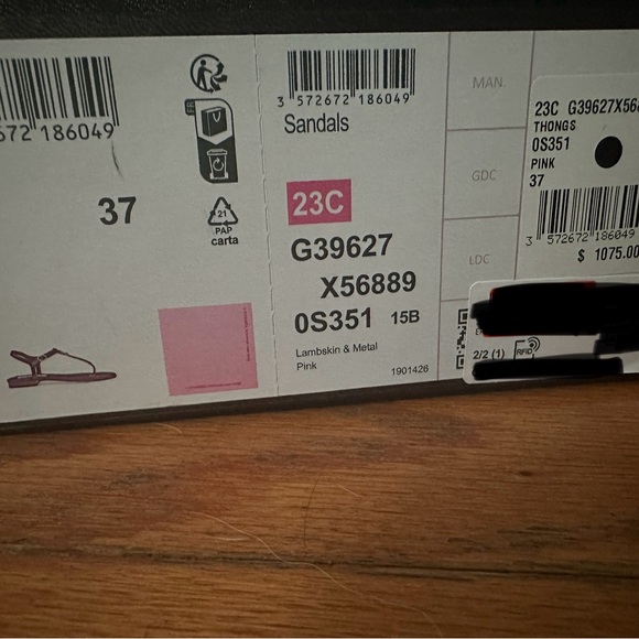 New Chanel Pink Strap Sandals with Logo Size 7 with box - Picture 8 of 8